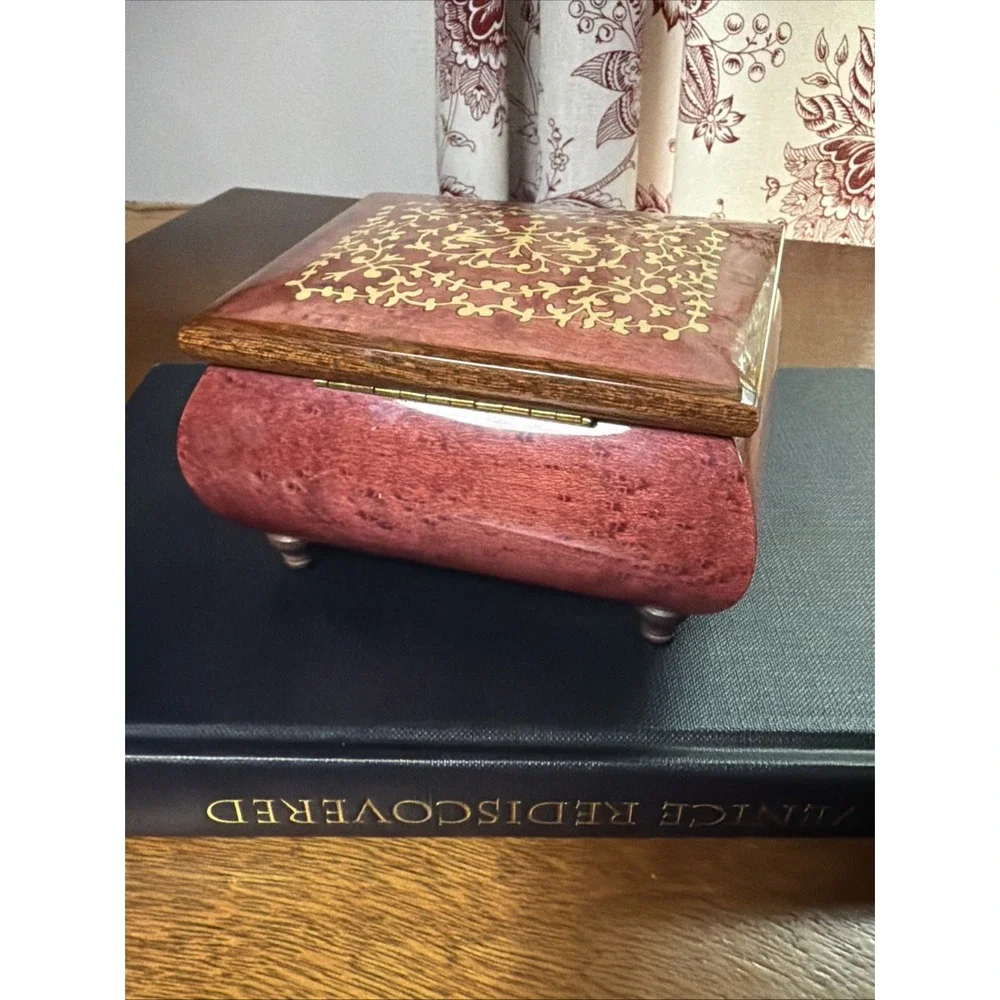 Vintage Sorrento Italian Inlaid Wine Red Musical Jewelry Box Torna A Surriento